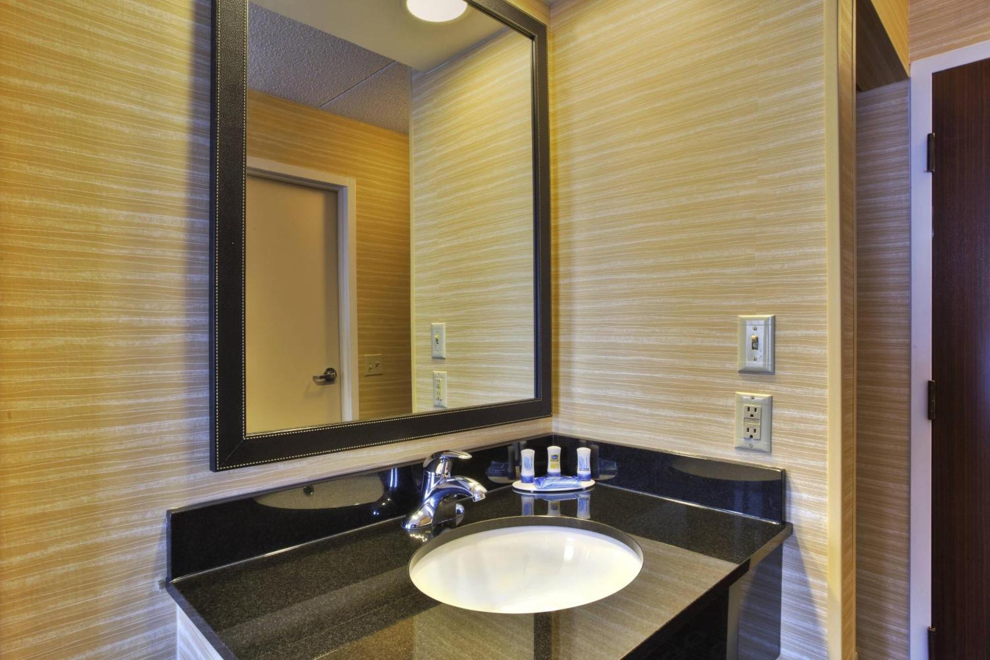 Fairfield Inn אן ארבור מראה חיצוני תמונה